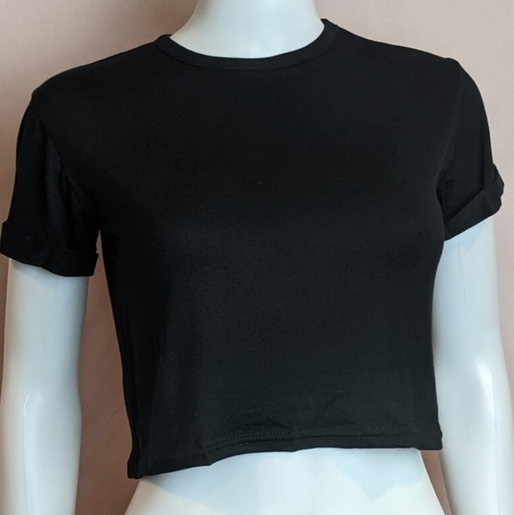 PrettyLittleThing Black Roll Sleeve Cropped Tee size 0 - Picture 1 of 5
